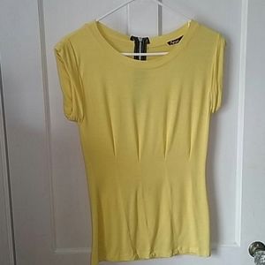 Yellow pleated top